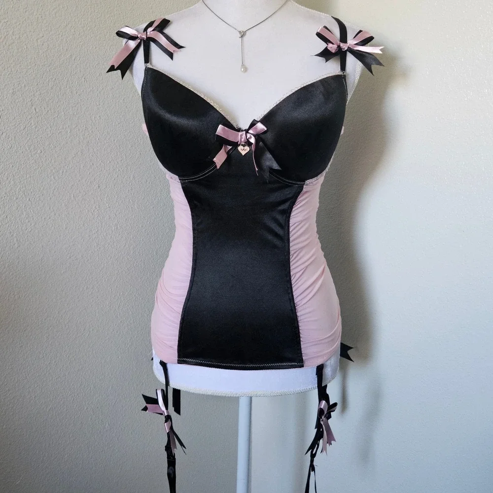 Vintage Playboy Hot Topic Pink Black Satin Ruched Garter Bustier 36D - Picture 2 of 9